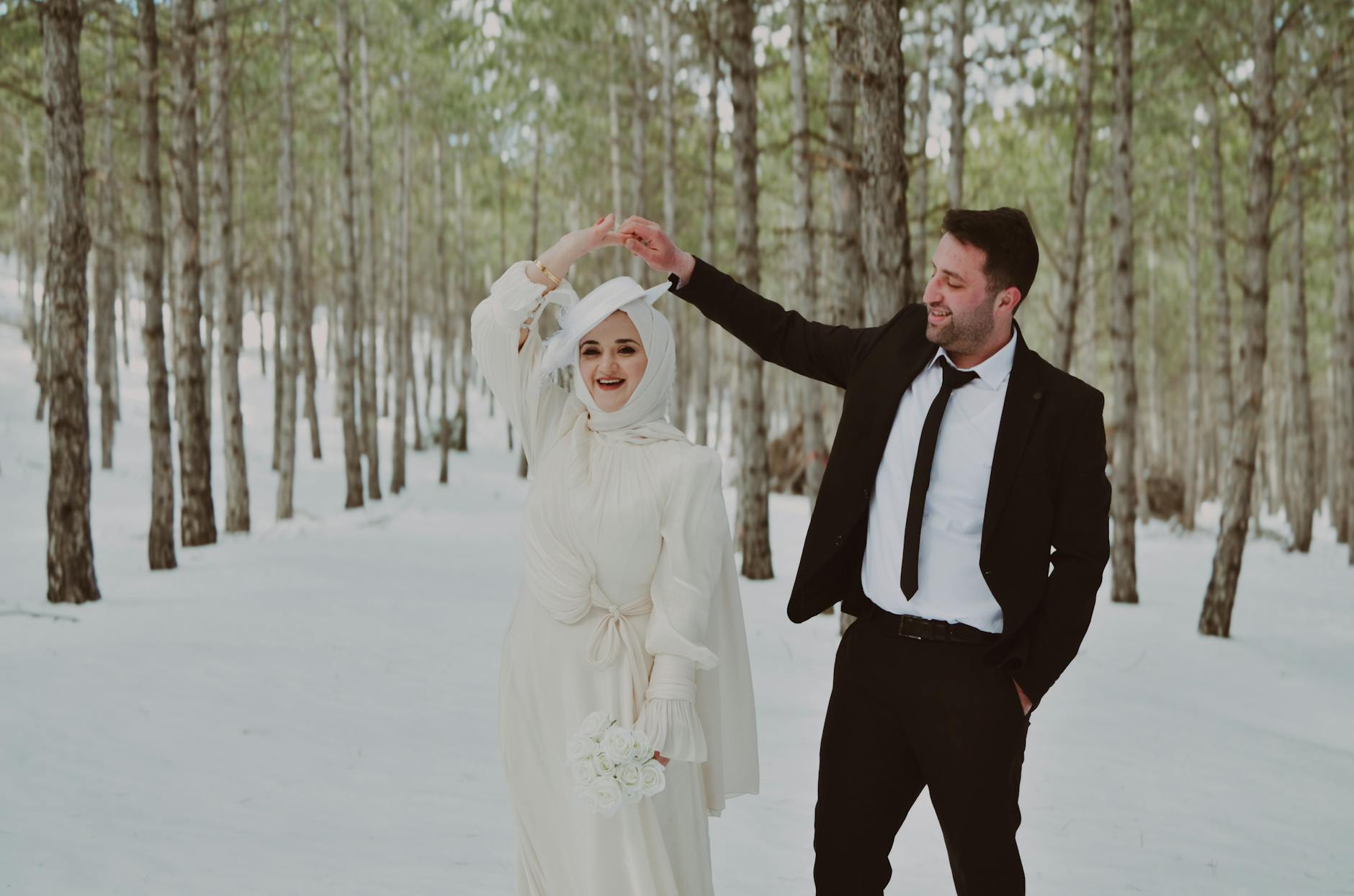 Winterhochzeit — Mariazell im Schnee